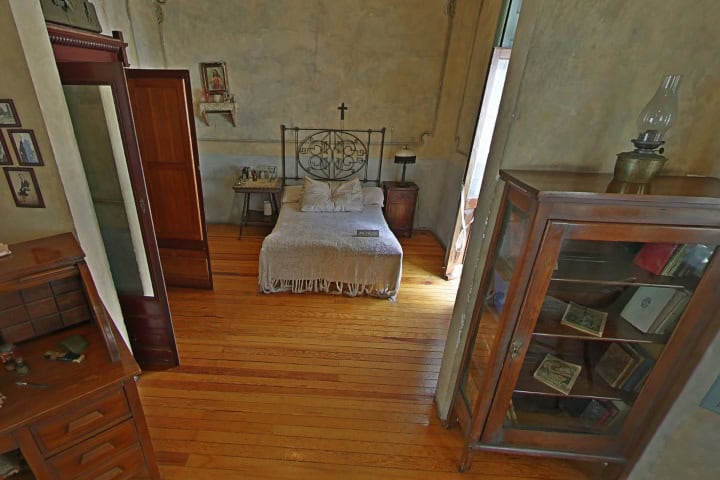 7. Habitación de Ramón López Velarde. Foto - Fundación Casa del Poeta I.A.P.