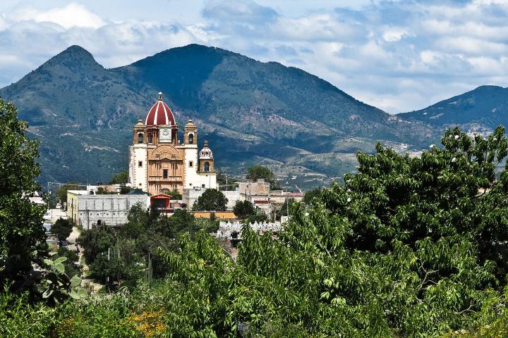 7. Iglesia de San Pedro Apóstol. Foto - Food and Travel México