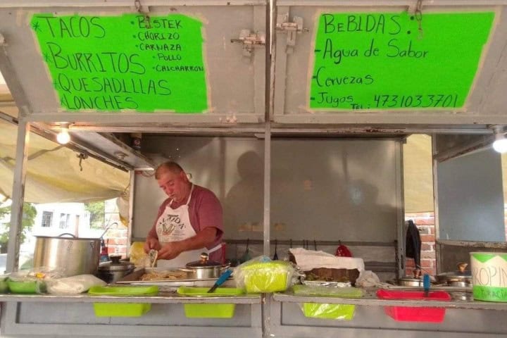 9. Taquero de Mexticacán con tortilla de harina. Foto - Mexticacán, Jalisco (Facebook)