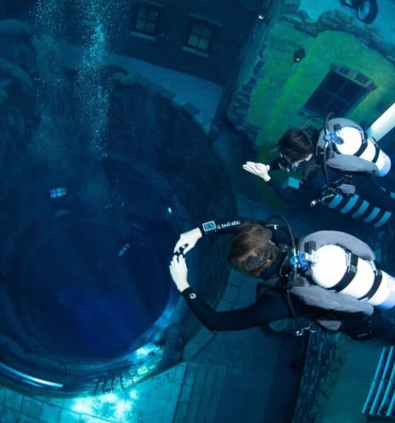 DEEP DIVE DUBÁI, LA PISCINA MÁS PROFUNDA DEL MUNDO