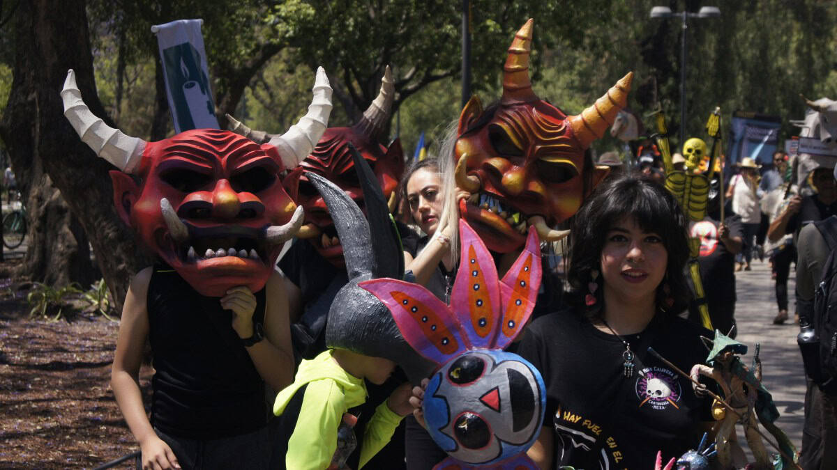 DESFILE DE ARTESANOS 2025