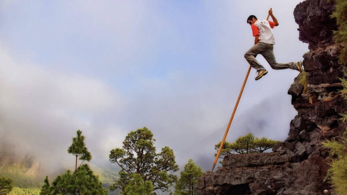 EL SALTO DEL PASTOR EN LAS ISLAS CANARIAS