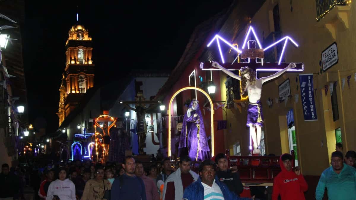 LA PROCESIÓN DE LOS CRISTOS EN TLALPAJAHUA