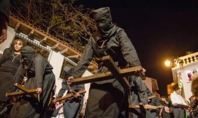 PENITENTES DE LA SEMANA SANTA EN TAXCO