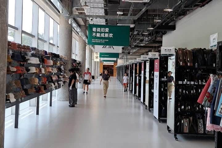 6. Tienda ZZER en Shangai. Foto - Stanley Travel Blog 史丹利遊記 (Facebook)