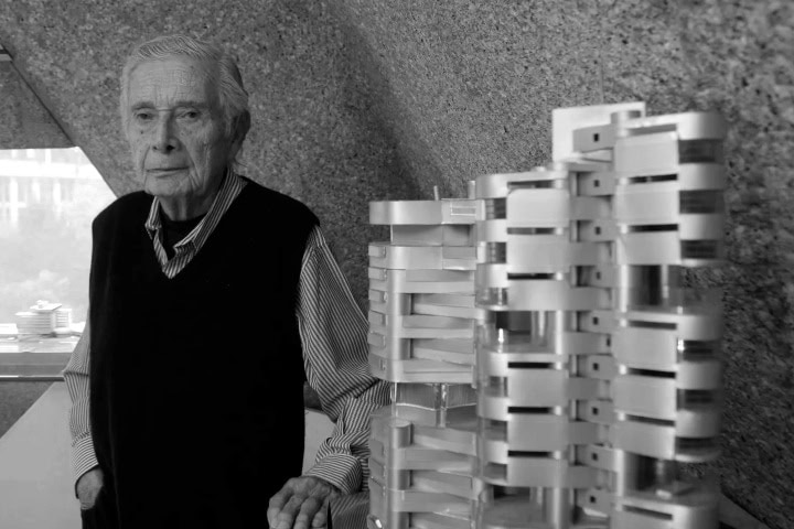 1. Agustín Hernández Navarro. Foto - Arquitectura Viva