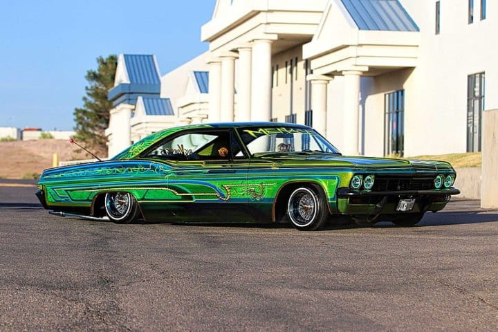 10. Lowrider Chevrolet Impala. Foto - Peakpx