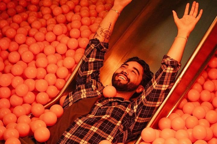 10. Fin del tobogán que da directo a una alberca de pelotas. Foto – @museodeltaco.mx (Instagram)