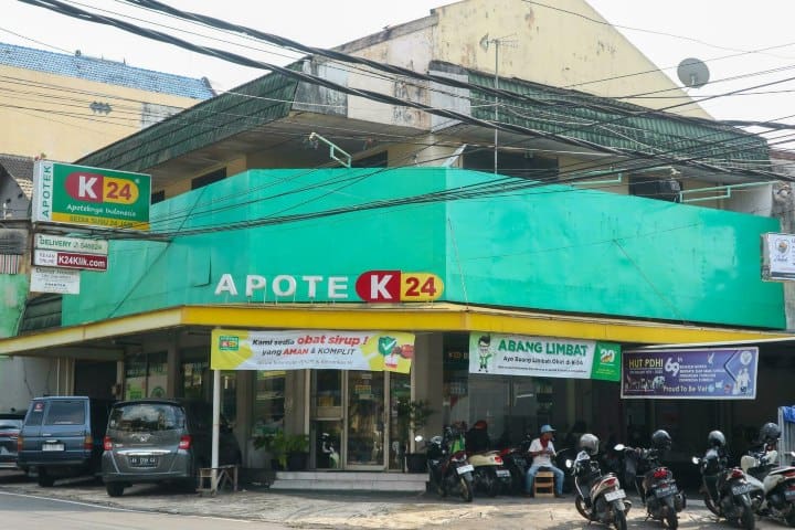 11. Apotek k24, famosa farmacia en Indonesia. Foto - Vecteezy