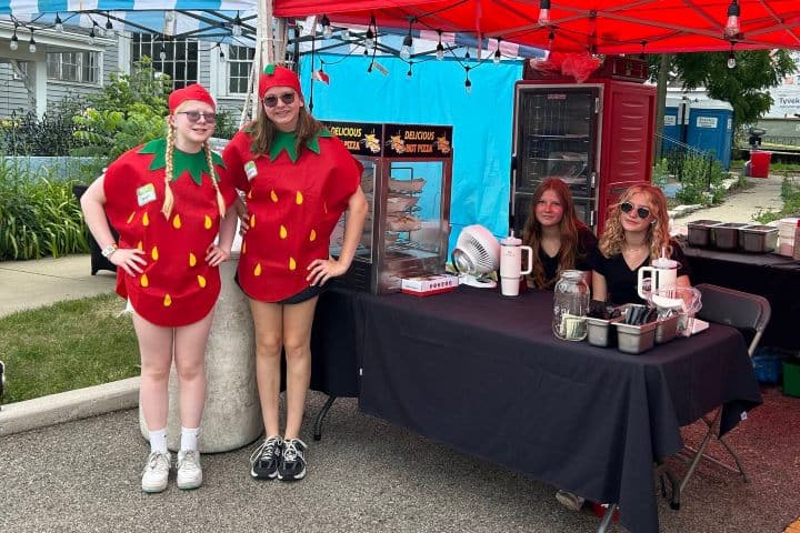 13. La Fiesta de la Fresa en Long Grove. Foto - Long Grove Strawberry Fest (Facebook)