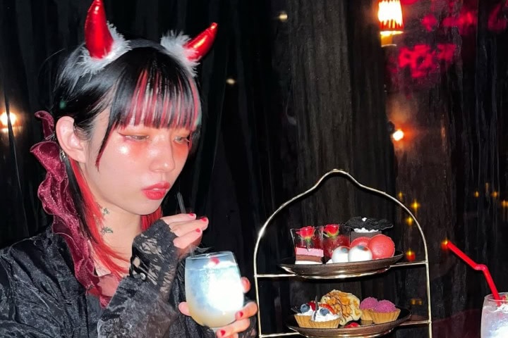 13. Visitante en Vampire Café. Foto - @47______yykkk (Instagram)