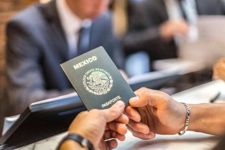 14. Pasaporte mexicano. Foto - US Visas