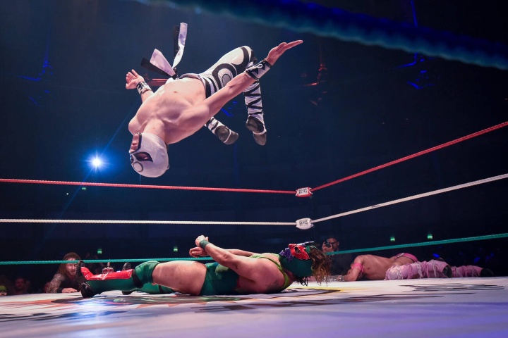 2. Lucha libre mexicana en el Roundhouse de Camden, Londres. Foto - Alamy
