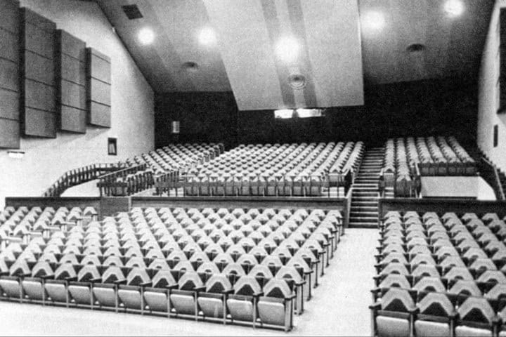 2. Sala de la antigua cineteca en Tlalpan y Río Churubusco. Foto - Local MX