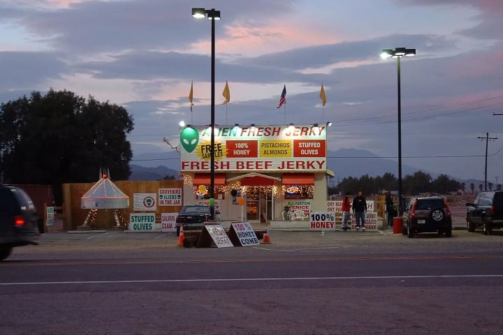 3. Fachada de la tienda Alien Fresh Jerky en sus inicios en los años 2000. Foto – Alien Fresh Jerky