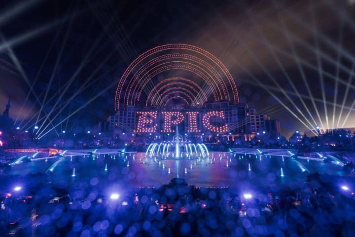 3. Celebración nocturna en Epic Universe. Foto – Orlando Informer