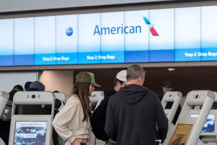 4. Viajeros en American Airlines. Foto - WSJ