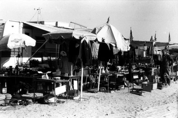 4. Habitantes ilegales en Camp Dunlap. Foto - UCSD Libraries