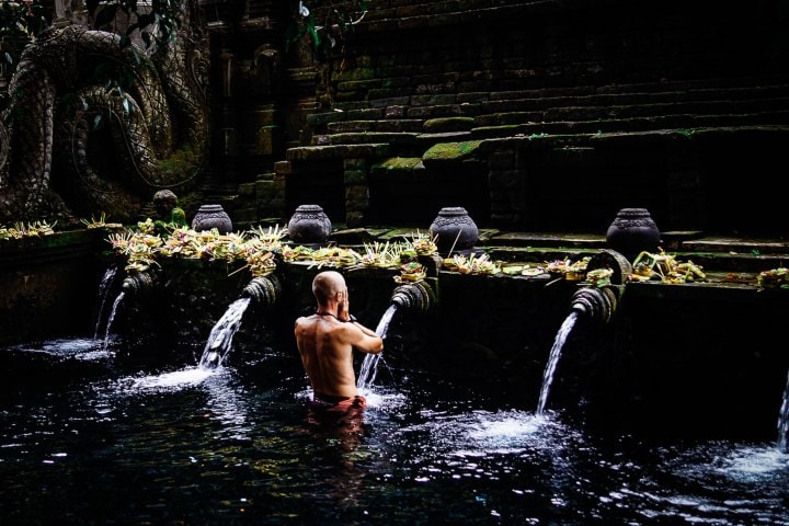 4. Templo Tirta Empul en Bali, Indonesia. Foto - roasn