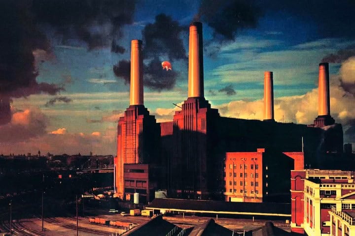 4. Portada del álbum Animals, de Pink Floyd, 1977. Foto - Psychedelic 01 (YouTube)