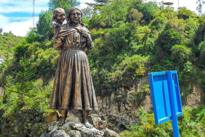 4. Monumento a la leyenda de La india Juana Mueses de Quiñónez, parte de la leyenda del Santuario. Foto – ntd