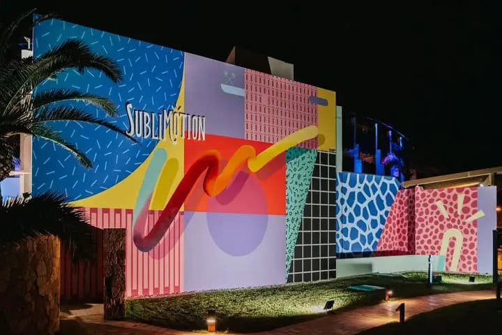 5. Entrada del restaurante Sublimotion. Foto – GoBizNext