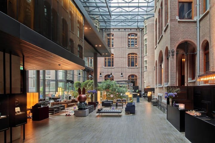 5. Lobby de Conservatorium Hotel. Foto - The Set (Expedia)