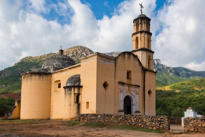 6. Iglesia de Satevo. Foto - Alamy