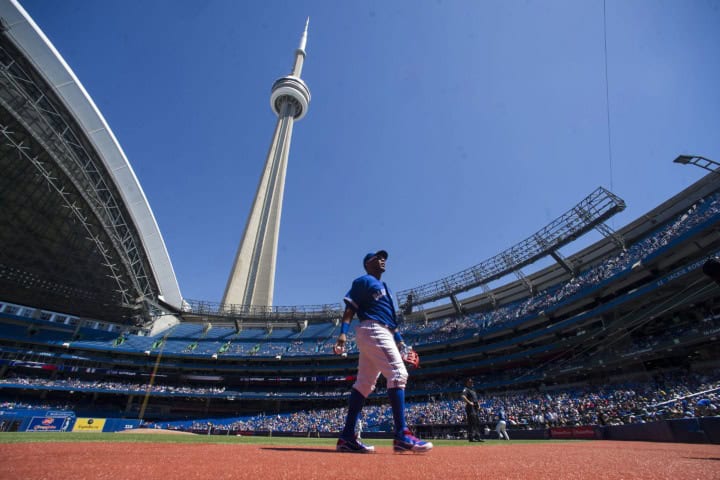 7. Jugador de los Blue Jays en el Rogers Centre. Foto - Destination Toronto