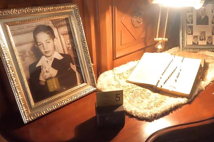 7. Foto de Víctor González de niño en la SimiCasa. Foto - Alternatrip Magazine (YouTube)