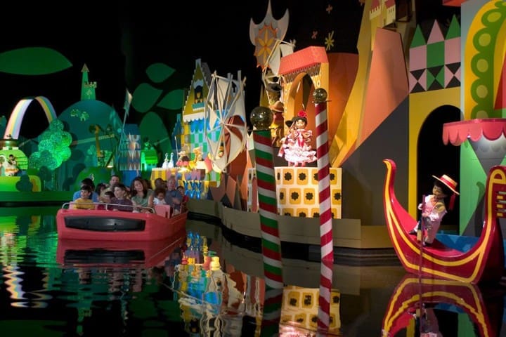 8. Small World. Foto - DVC Resale Experts