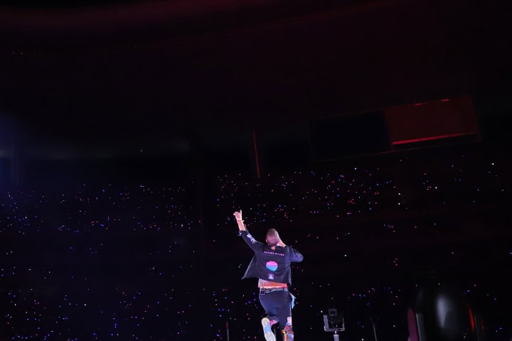 9. Concierto de Coldplay en el Akron. Foto - @EstadioAKRON (X)