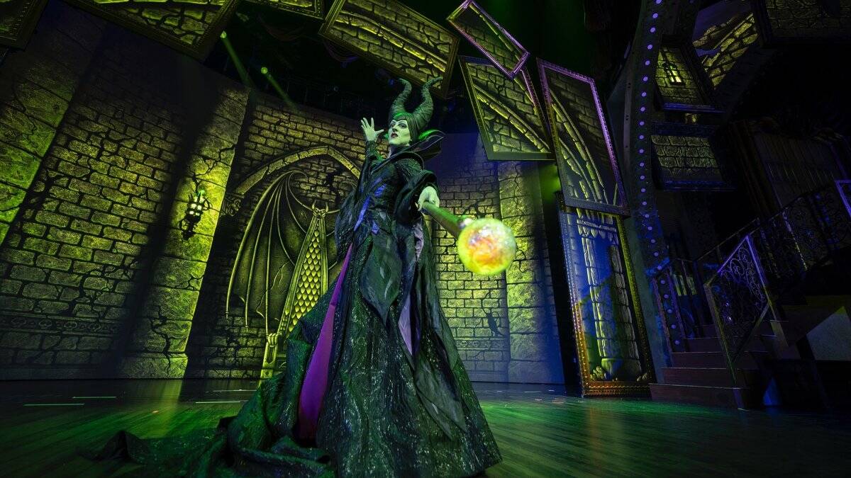 DISNEY VILLAINS_ UNFAIRLY EVER AFTER