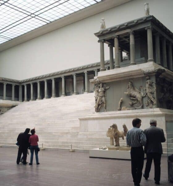 EL ALTAR DE PÉRGAMO