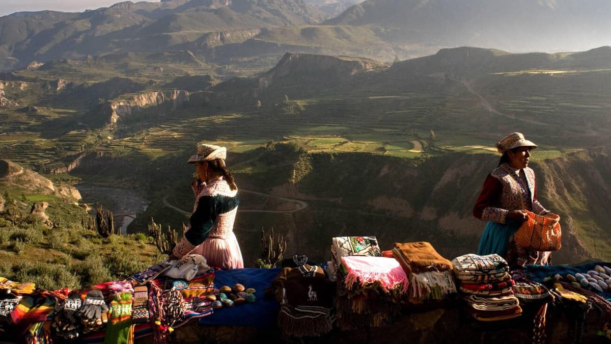 EL CAÑÓN DEL COLCA EN PERÚ