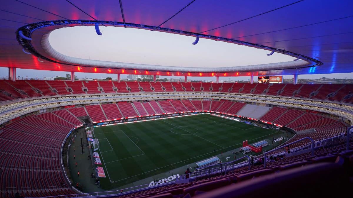 EL ESTADIO AKRON