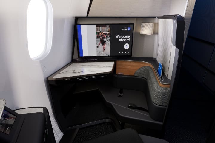 1. Suite United Polaris Studio. Foto - Business Traveler USA