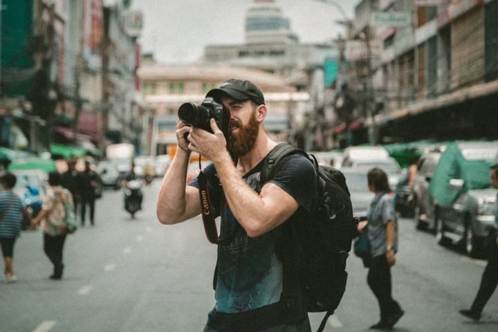1. Fotógrafo. Foto - Jakob Owens (Unsplash)