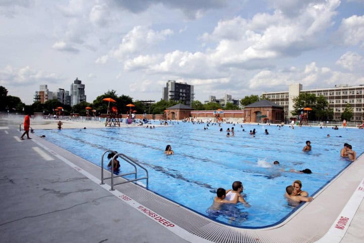 12. Piscina del Parque McCarren. Foto - Alamy