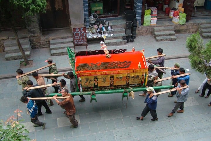 13. Rito funerario chino. Foto - Entre piedras y cipreses