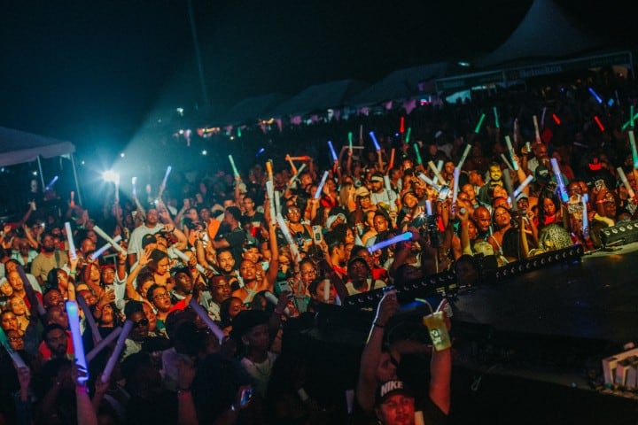 2. Multitud disfrutando del Belice International Music & Food Festival. Foto - Belize (Festivales Belice)