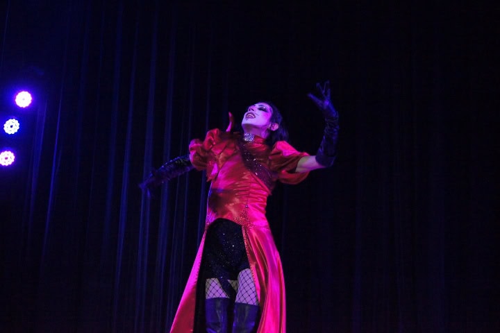 26. Paper Cut durante su show. Foto - El Souvenir