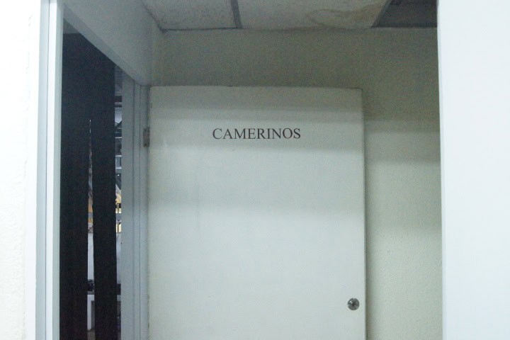 3. Entrada a camerinos del Centro Cultural Jaime Torres Bodet. Foto - El Souvenir