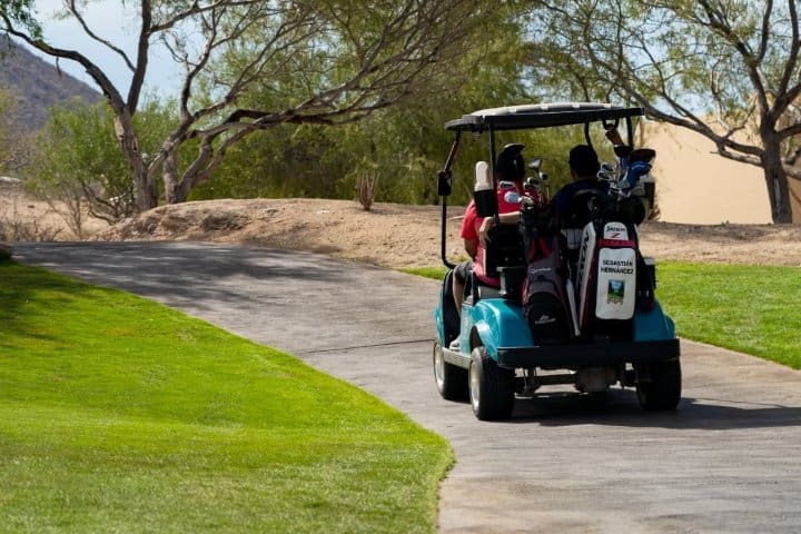 4. Carrito de golf en Los Cabos. Foto - @medgolfinternational (Instagram)