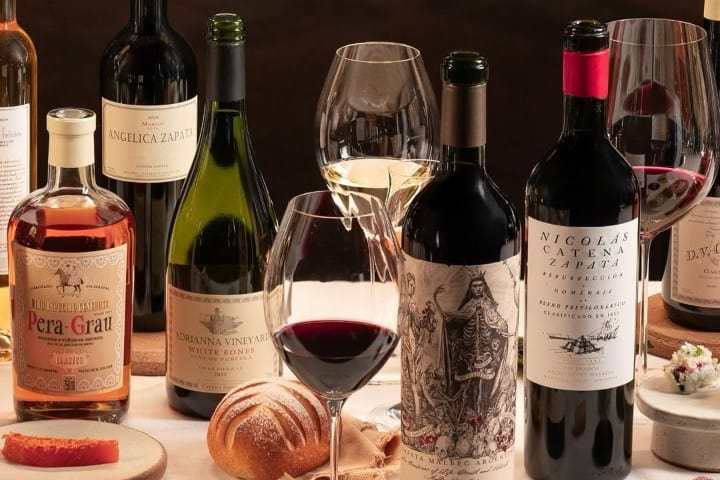 4. Vinos en Angélica, Cocina Maestra. Foto - @angelicacocinamaestra (Instagram)