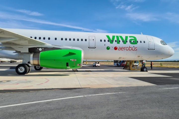 5. Avión de Viva. Foto - Aviacionline (ruta Monterrey - Acapulco)