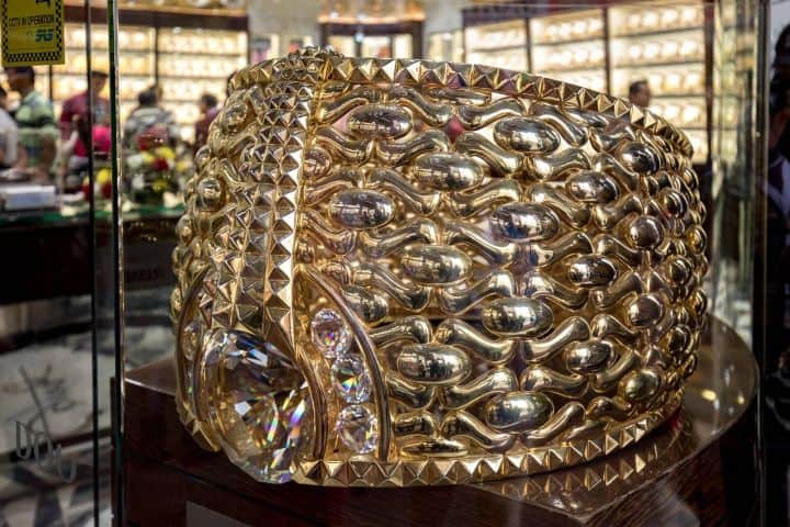 5. El anillo de oro más grande del mundo. Foto - Alamy