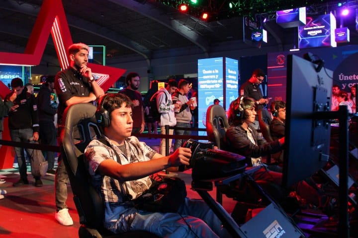 5. Zonas de prueba de juegos y equipos. Foto - Telcel GAMERGY México (Facebook)