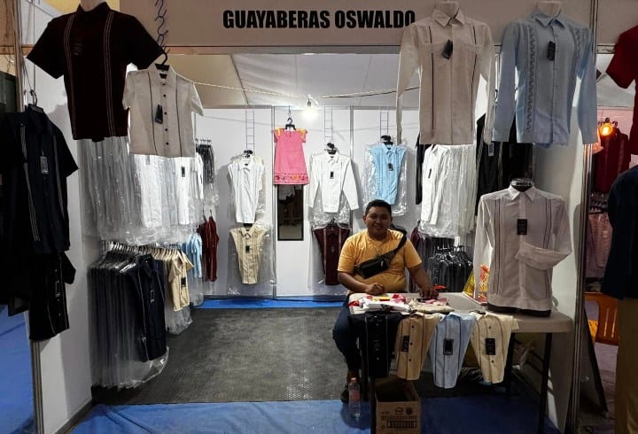 6. Guayaberas Oswaldo en Tekit. Foto - Tekit Capital de la Guayabera (Facebook)