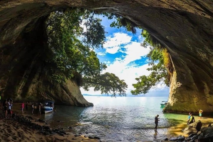 6. Isla del Escudo en Vereguas. Foto - Bocas Tours